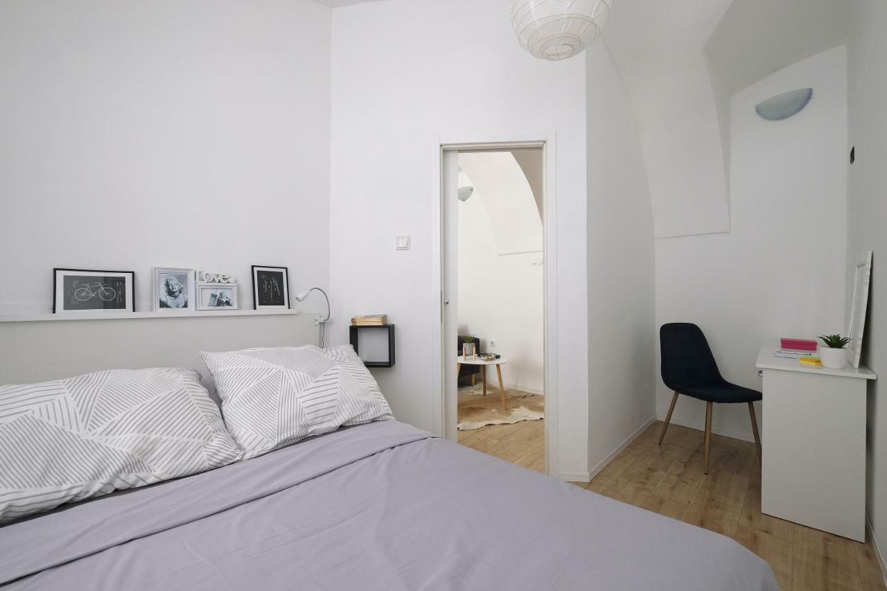 Stone Gate Apartment Zagreb Ngoại thất bức ảnh