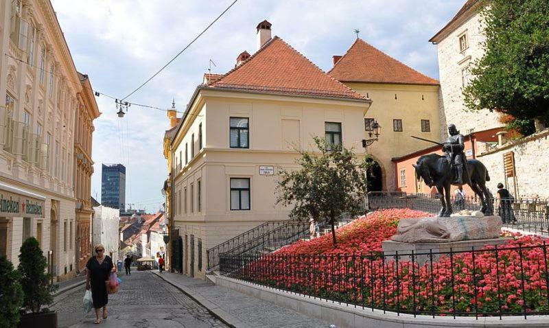 Stone Gate Apartment Zagreb Ngoại thất bức ảnh